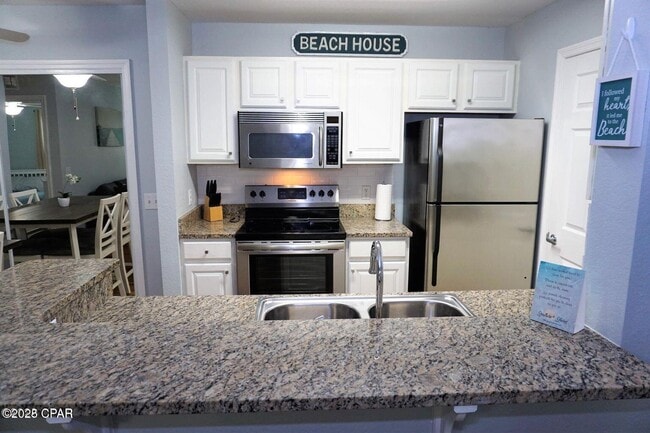 Building Photo - 504 Lighthouse Rd