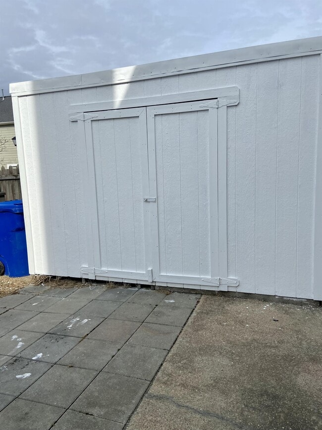Building Photo - 247 Windbrooke Ln