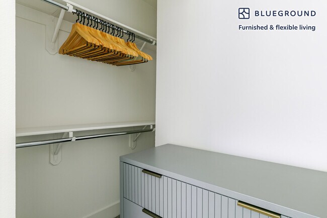 Building Photo - 2280 W El Camino Real