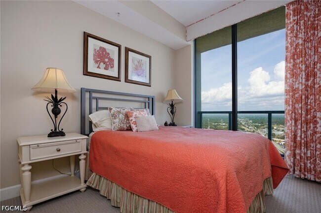 Building Photo - 3000 Oasis Way