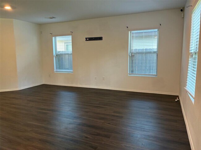 Building Photo - 6133 Dunsmore Cyn Ln