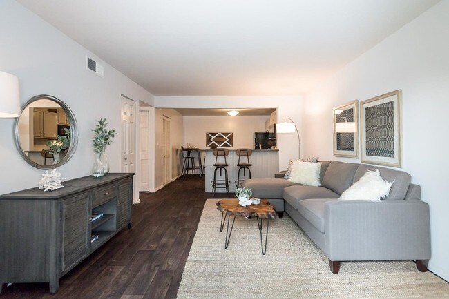 Building Photo - 12345 Maverick Dr