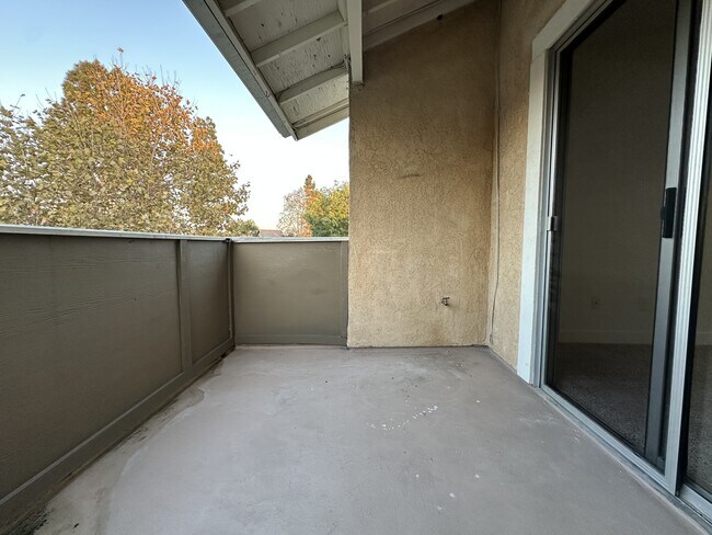 Building Photo - 3706 Lytle Creek Loop