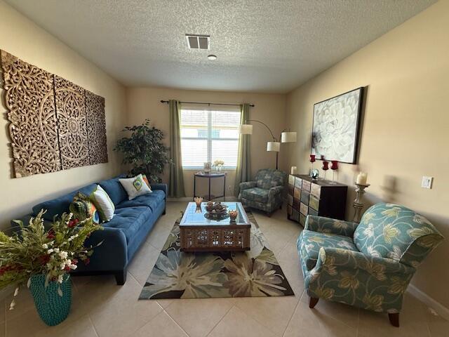 Building Photo - 12091 SW Bennington Cir