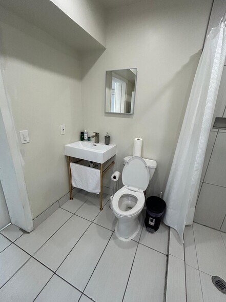Bathroom - 13540 NW 17th Ave