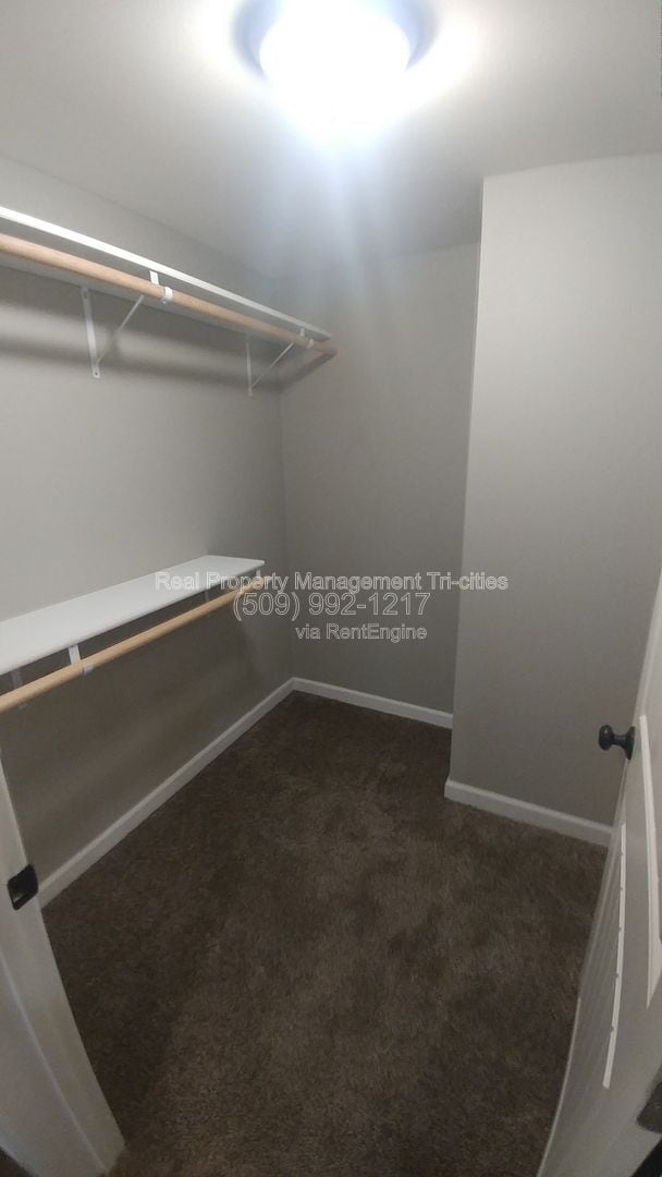 Building Photo - 222 Douglass Ave