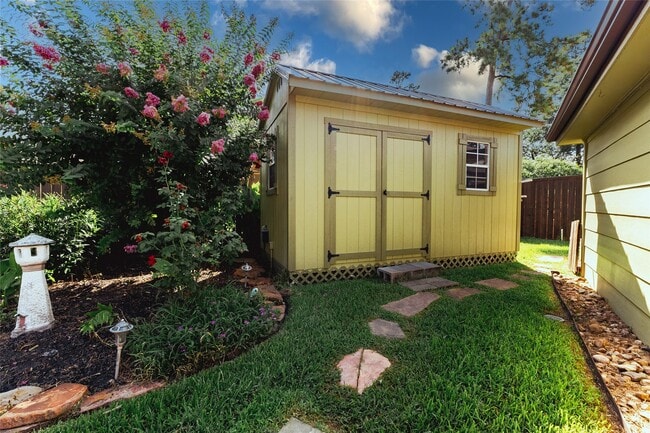Building Photo - 19519 Enchanted Spring Dr