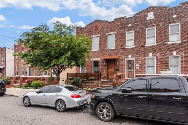 Building Photo - 69-54 74th St