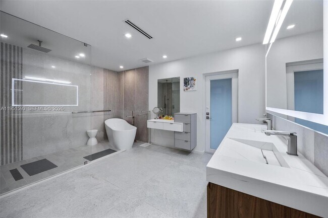 Building Photo - 4144 Pinta Ct