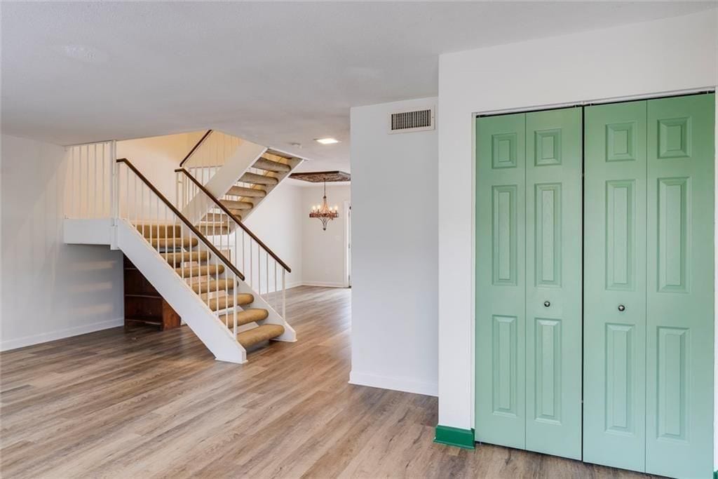 Building Photo - 7094 Stonington Dr NE