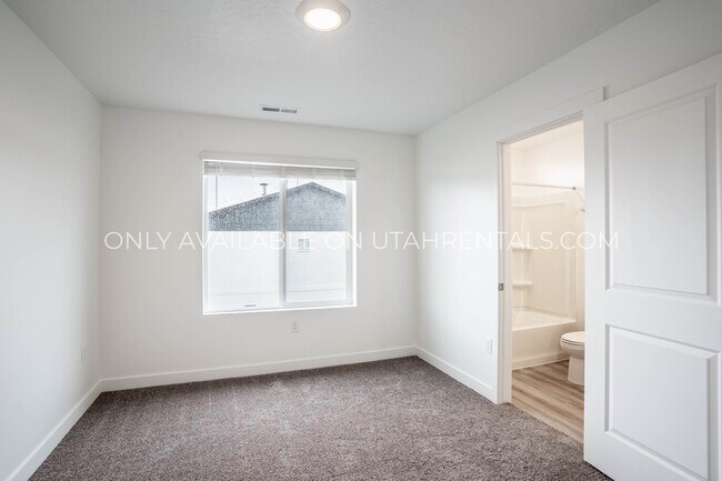 Building Photo - 333 S 1110 W