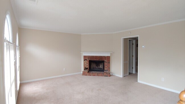 Building Photo - Move-In Ready! 2 Bedroom Townhome in Norcross