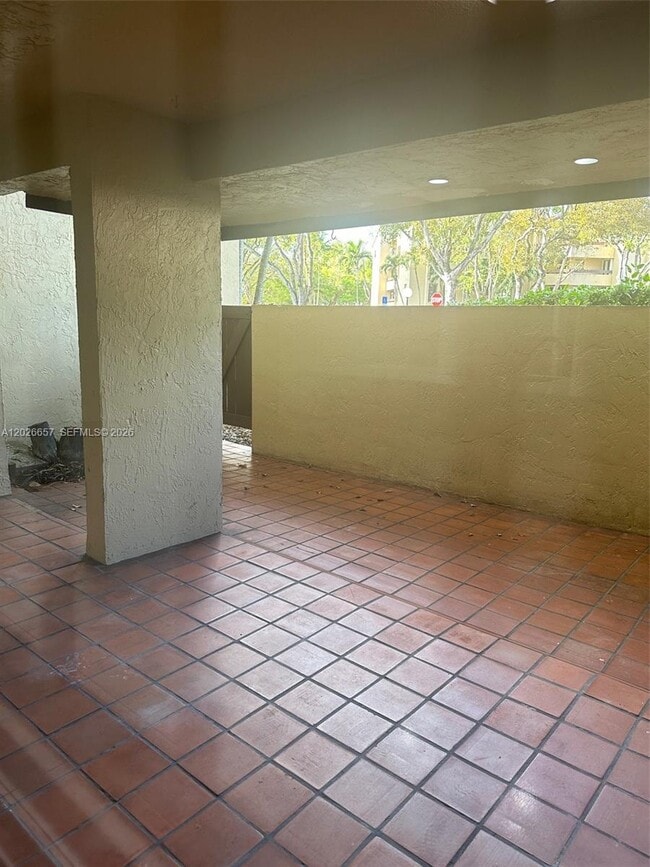 Building Photo - 9255 SW 125th Ave