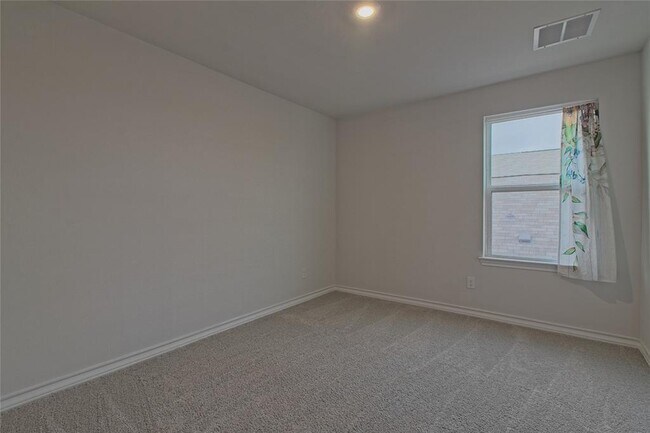 Building Photo - 147 Breccia Trl