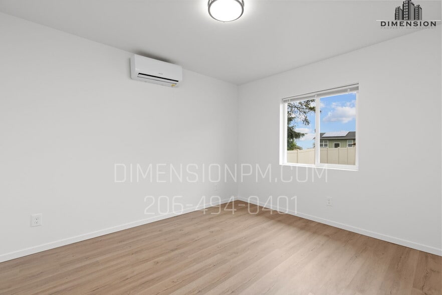 Building Photo - 3602 E T St