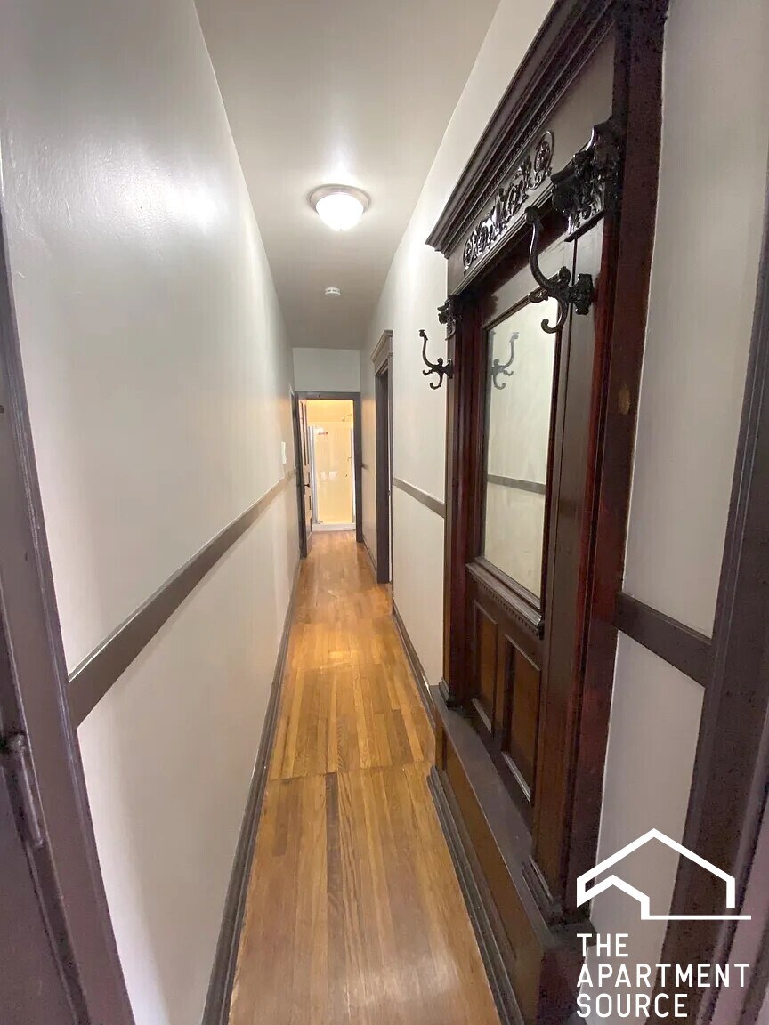 Building Photo - 4533 S Michigan Ave