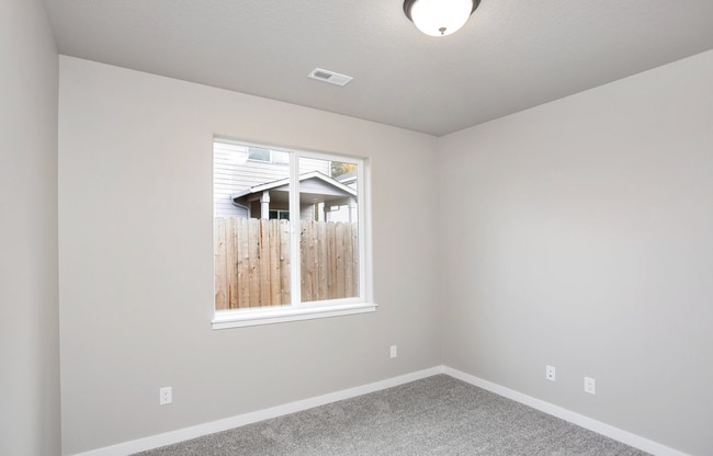 Building Photo - BRAND NEW- One Story- 1/2 off First Month's Rent!