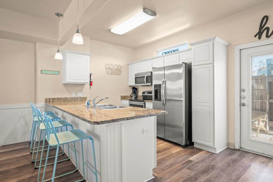 Building Photo - 15016 Beach Walk Loop