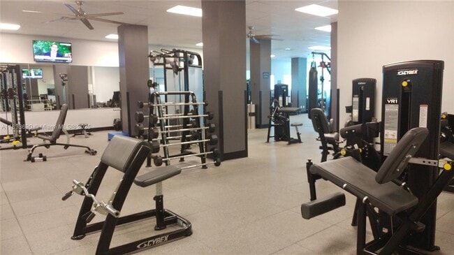 Building Photo - 2501 S Ocean Dr