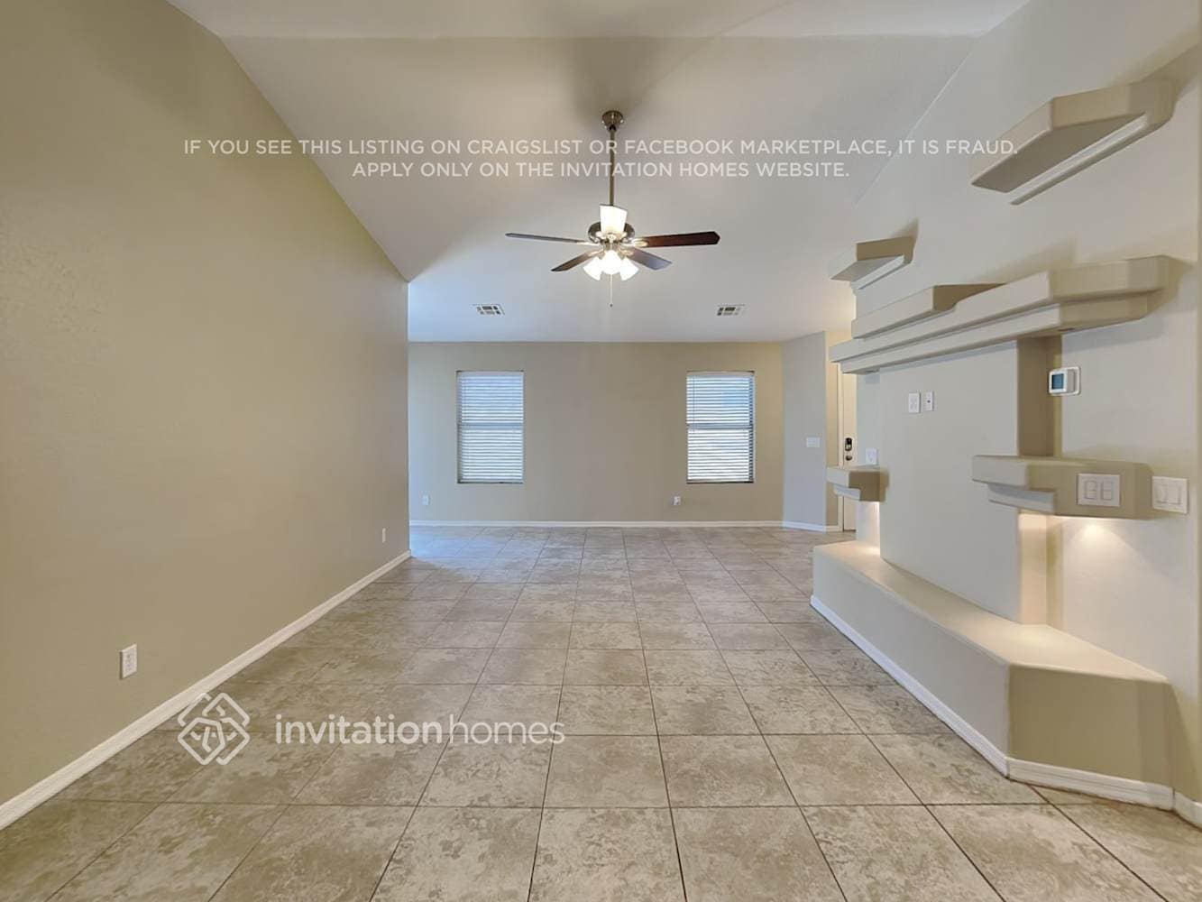 Building Photo - 1352 E Kelsi Ave