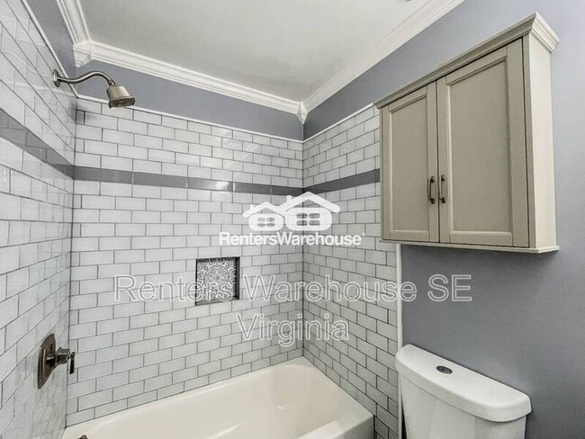 Building Photo - 1517 Glenmont Ct