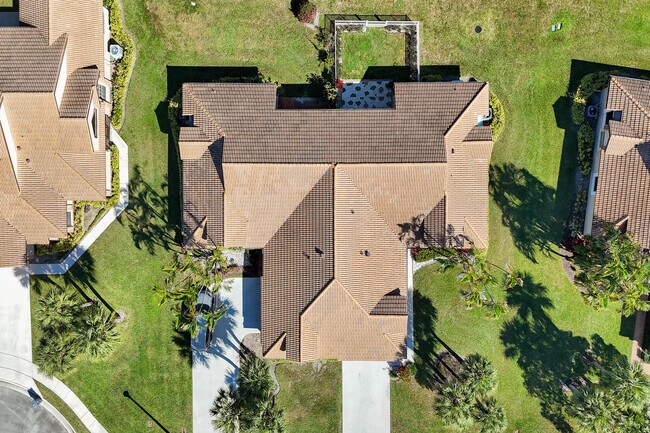 Building Photo - 8062 Cassia Dr