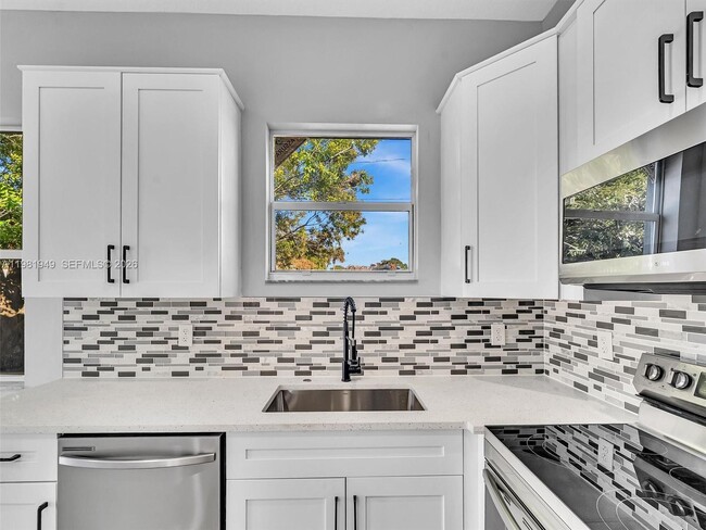 Building Photo - 803 N 20th St