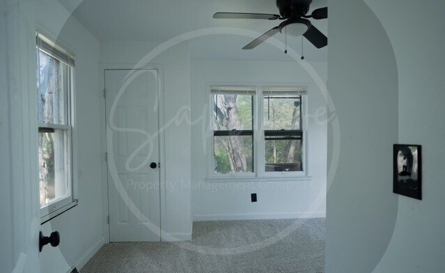 Building Photo - 2817 Monroe Ave