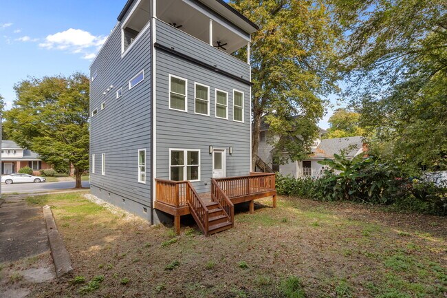 Building Photo - 516 New Bern Ave