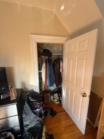 Building Photo - 36 Pratt St