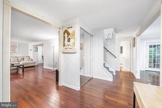 Building Photo - 25921 Largo Ct