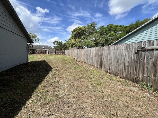 Building Photo - 9767 Piney Point Cir