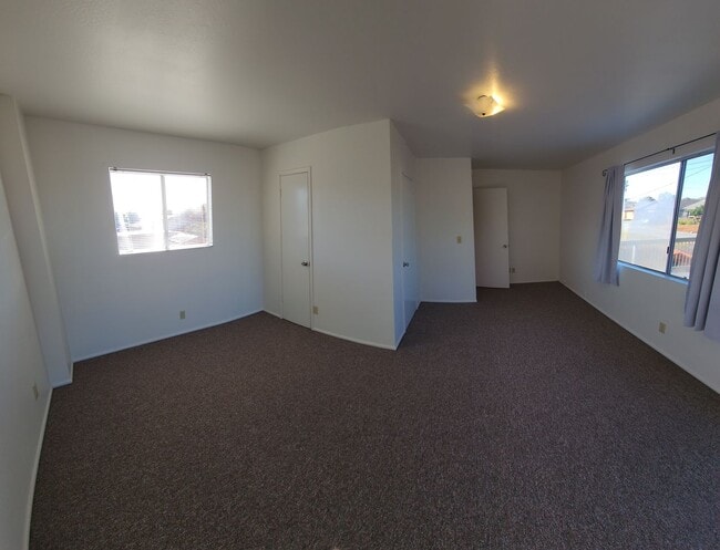 Building Photo - Quaint 2 bedroom 1 bath in quiet neighborhood