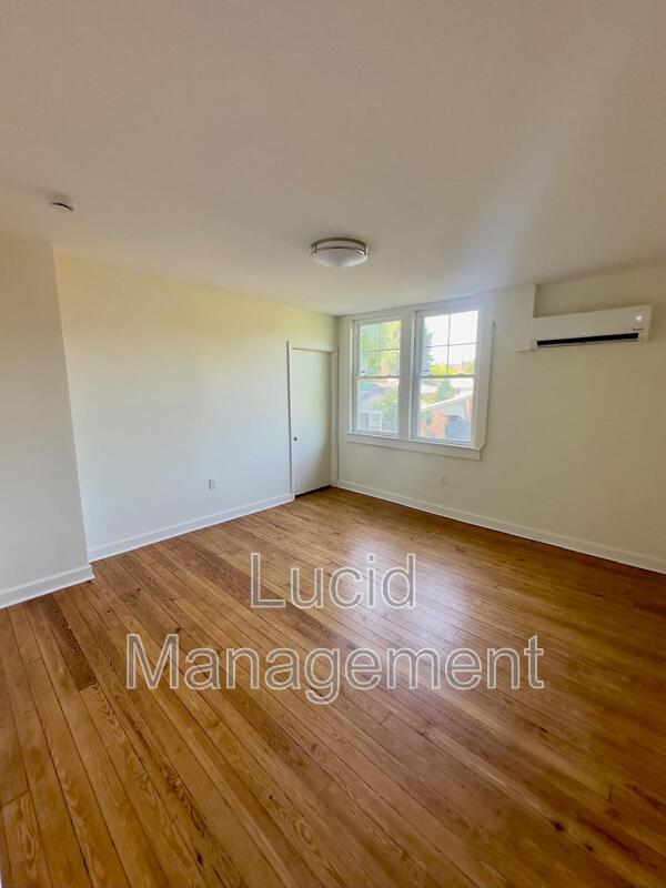 Building Photo - 285 Pope St