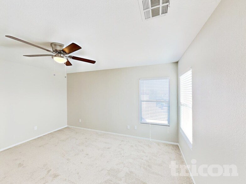 Building Photo - 10270 Nolinas St