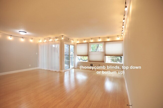 Building Photo - 22 Moss Ave