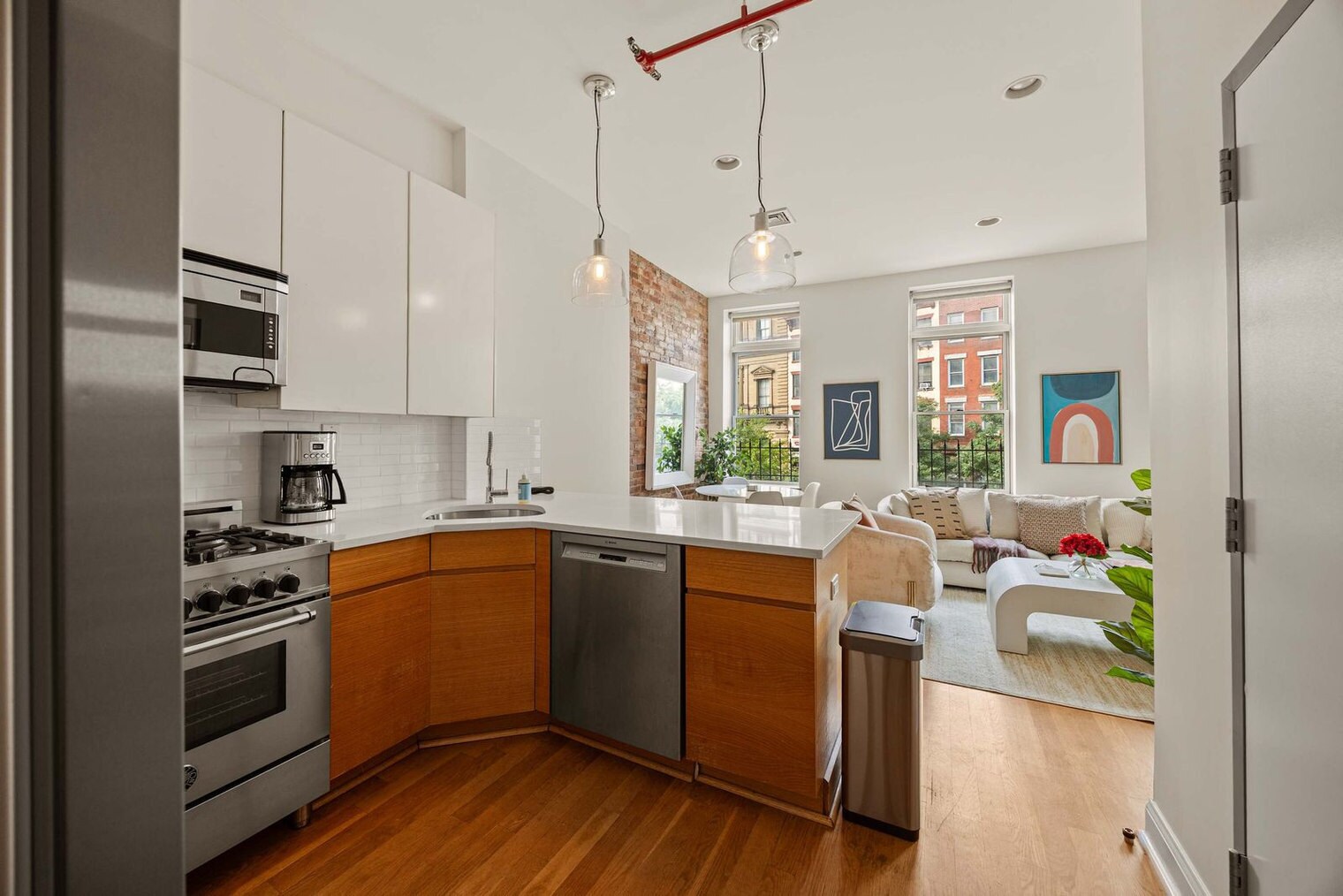 Building Photo - 140 Broadway-SI ID1627174P