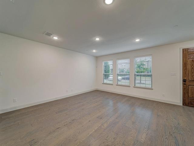 Building Photo - 7228 Sideoats Gama St