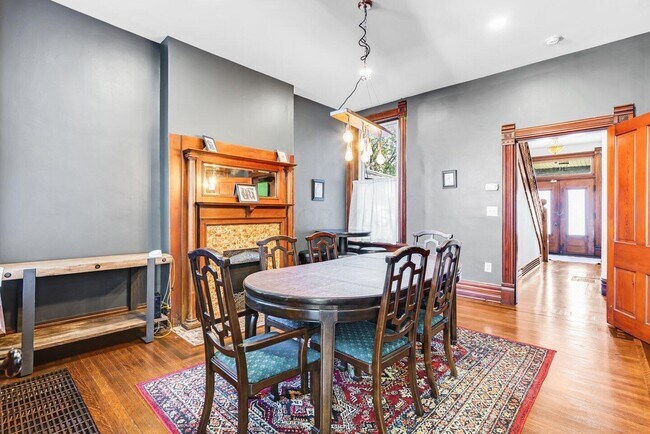 Building Photo - 1187 S High St