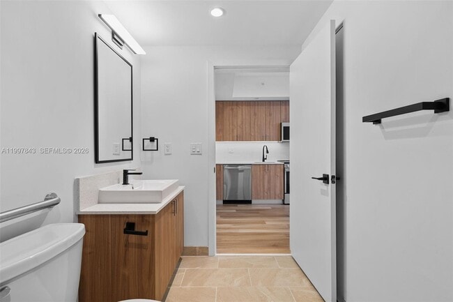 Building Photo - 650 SW 1st St