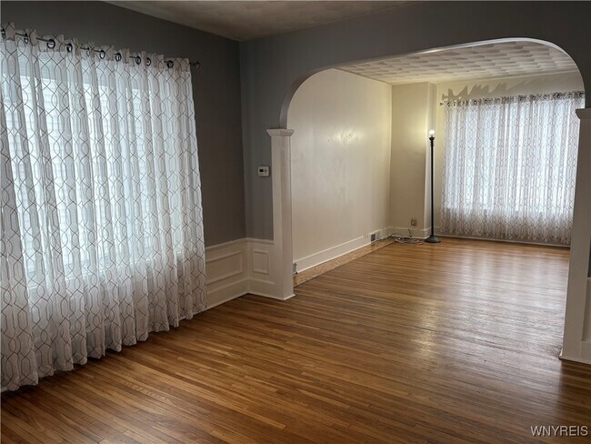 Building Photo - 424 Taunton Pl