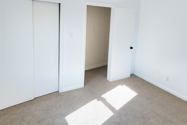 Building Photo - 1317 Fairview Ave