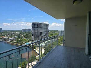 Building Photo - 11111 Biscayne Blvd
