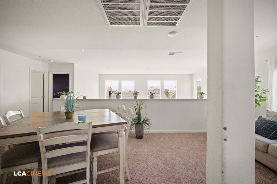 Building Photo - 5805 Commonwealth Ave