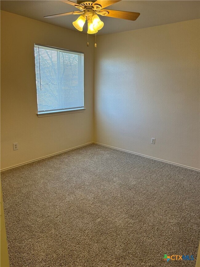 Building Photo - 2203 Tracey Ann Ln