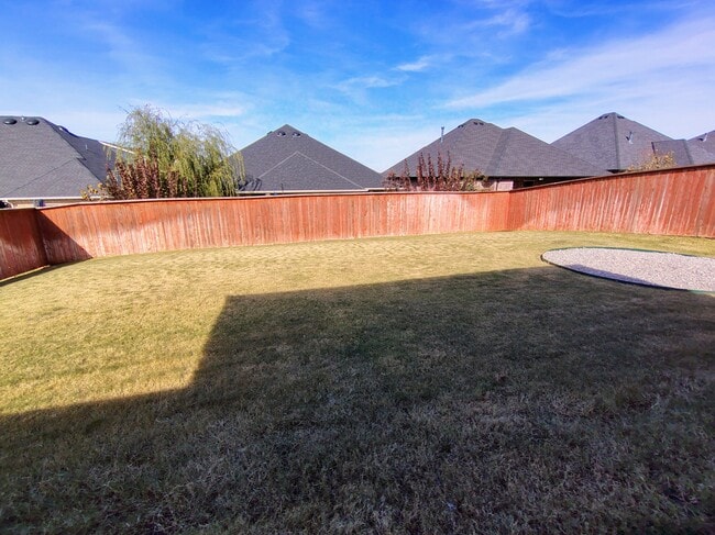 Building Photo - 609 Timberbrook Dr