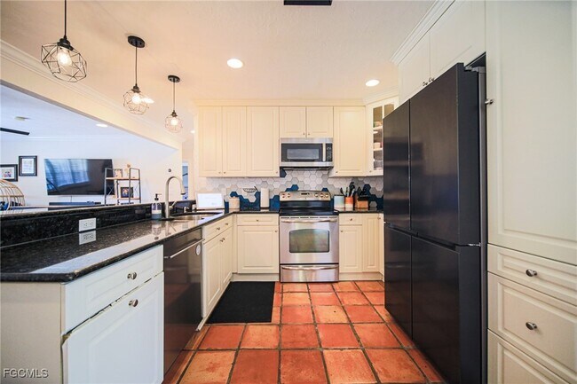 Building Photo - 1252 Carlene Ave