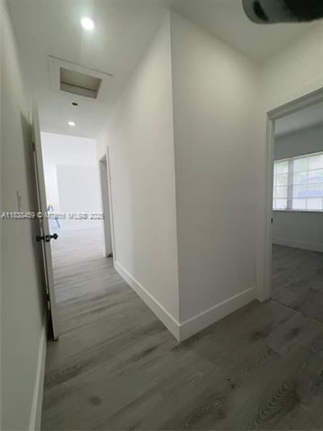 Building Photo - 8430 SW 32nd St