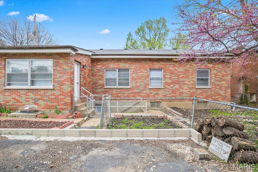 Building Photo - 7347 Dale Ave