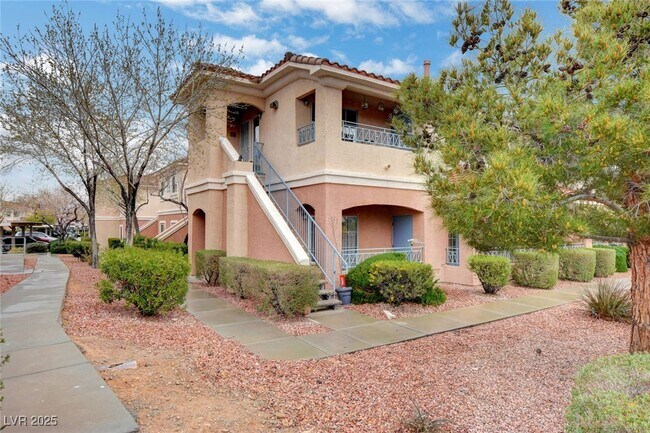 Building Photo - 10552 Pine Pointe Ave